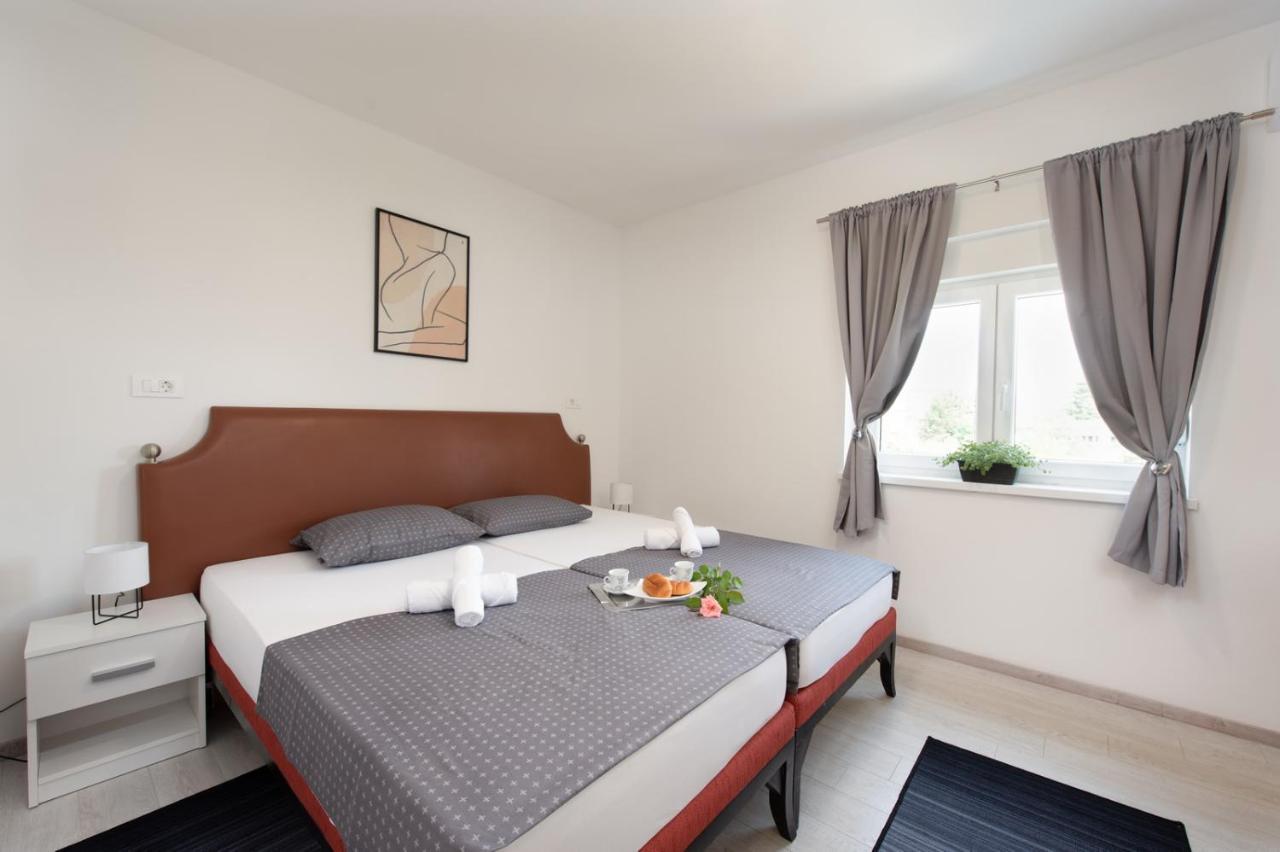 Hotel Potpićan Esterno foto
